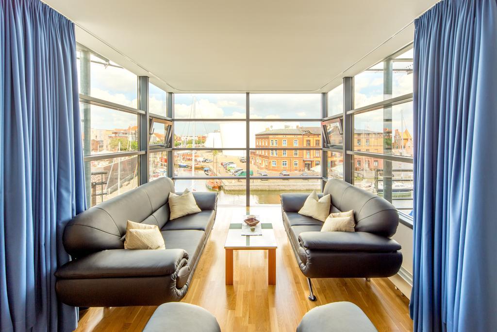 Hochwertige Apartments Im Stralsunder Hafen Bagian luar foto